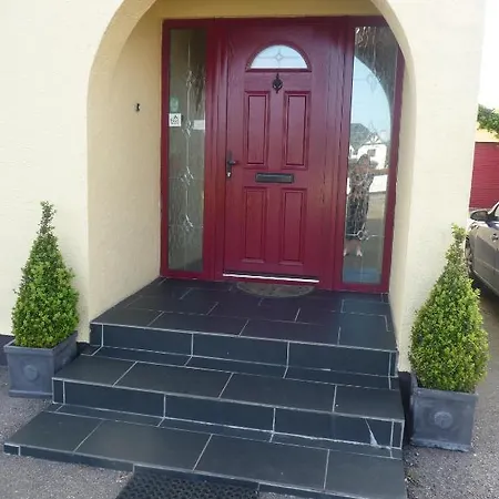 Cloverlawn Bed & Breakfast 3*